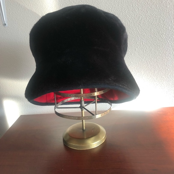 Preston & York Black faux fur Winter bucket hat - Picture 2 of 13